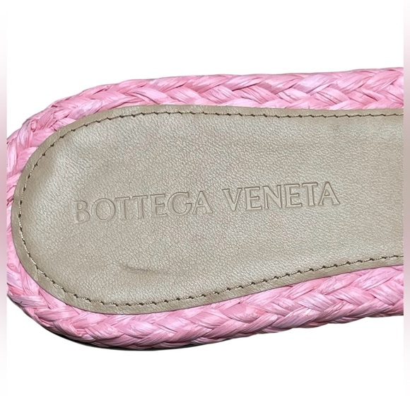 Bottega Veneta Pink Raffia Stretch Flat Sandals in Blossom Size 36 / US 6 - Picture 5 of 14